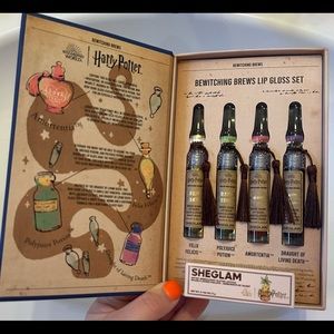 NWT Collector rare Harry Potter SHEGLAM bundle!